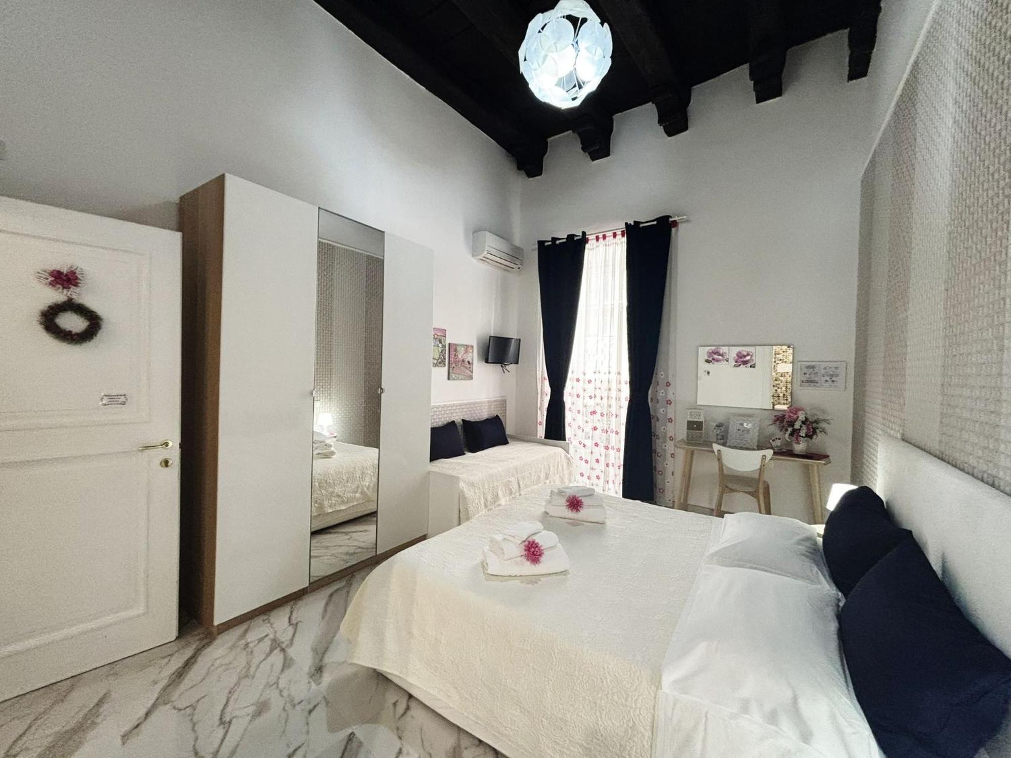 B&B Dei Mercanti Салерно Экстерьер фото